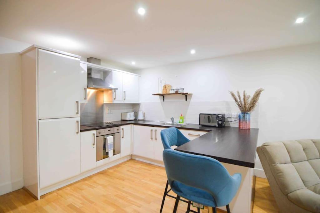 Cosy, Centrally Located Studio With Gated Parking! Loughborough Zewnętrze zdjęcie